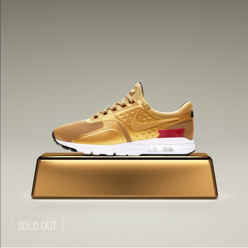 AIR MAX ZERO METALLIC GOLD QS